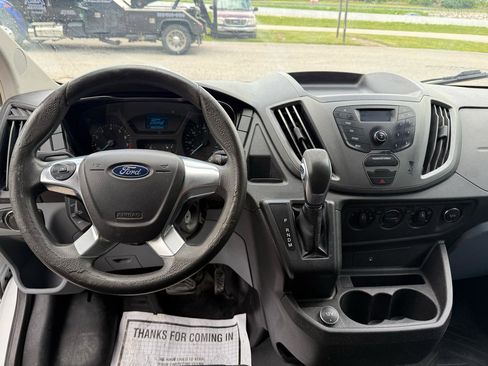 Used 2019 Ford Transit 250 130 Low Roof w/ Exterior Upgrade Package RWD image 6