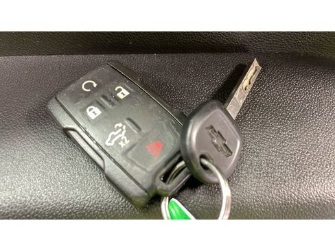 Used 2020 Chevrolet Silverado 1500 Custom w/ Custom Value Package AWD/4WD image 19
