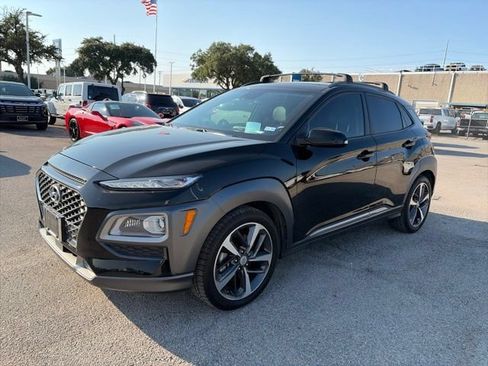 Used 2021 Hyundai Kona Ultimate FWD image 2