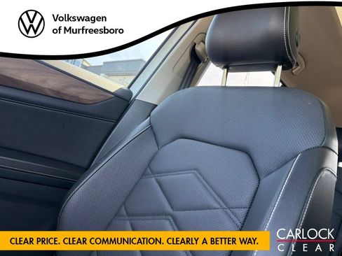 Certified 2024 Volkswagen Atlas SE FWD image 23