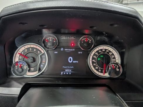 Used 2018 RAM 2500 Laramie w/ Sport Appearance Group AWD/4WD image 21
