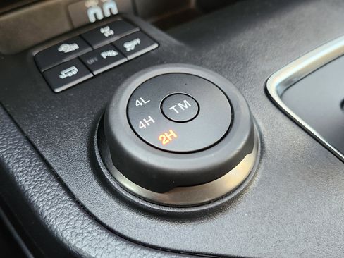 Used 2022 Ford Ranger XLT w/ Equipment Group 302A High image 8