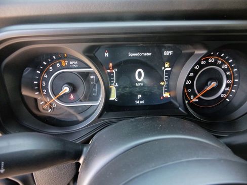 New 2025 Jeep Gladiator Rubicon w/ Convenience Group image 16