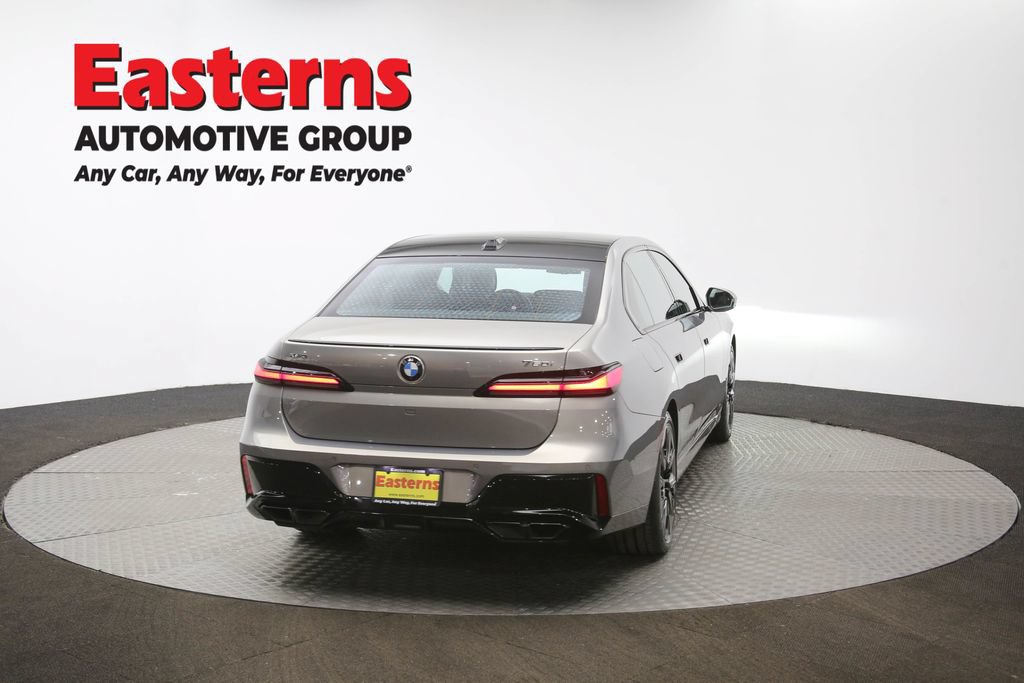 Used 2023 BMW 760i xDrive w/ Executive Package AWD/4WD image 45