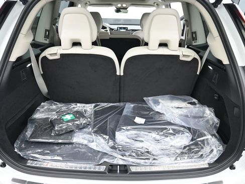 New 2026 Volvo XC90 B6 Ultra w/ Protection Package Premier AWD/4WD image 19
