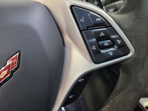 Used 2018 Chevrolet Corvette Stingray Coupe w/ Carbon Flash Badge Package image 23