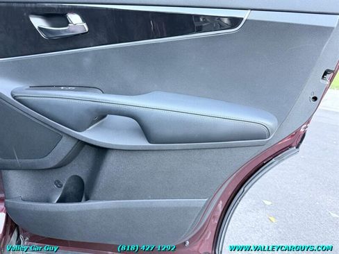 Used 2017 Kia Sorento FWD image 24