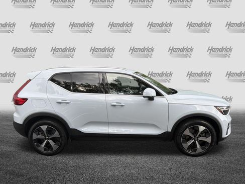 Certified 2024 Volvo XC40 B5 Core w/ Protection Package Premier AWD/4WD image 11