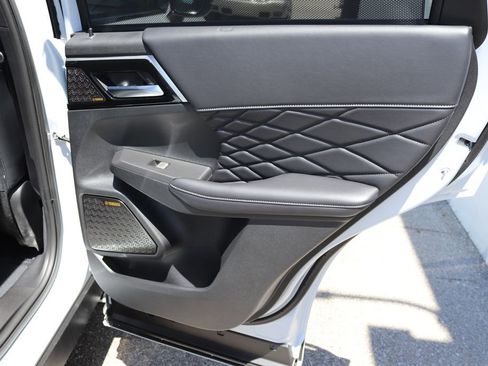 New 2026 Mitsubishi Outlander SEL Black Edition AWD/4WD image 36