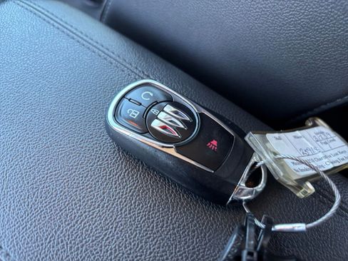 Used 2025 Buick Encore GX Preferred FWD image 23