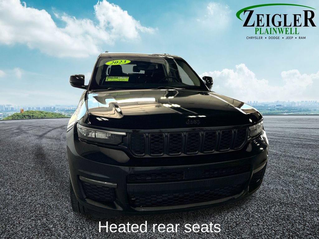 Used 2023 Jeep Grand Cherokee L Limited w/ Black Appearance Package AWD/4WD image 8