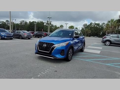 Used 2023 Nissan Kicks SV image 21