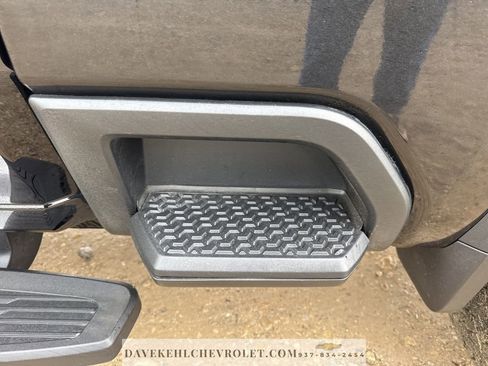 Used 2025 Chevrolet Silverado 2500 LTZ w/ LTZ Plus Package image 34