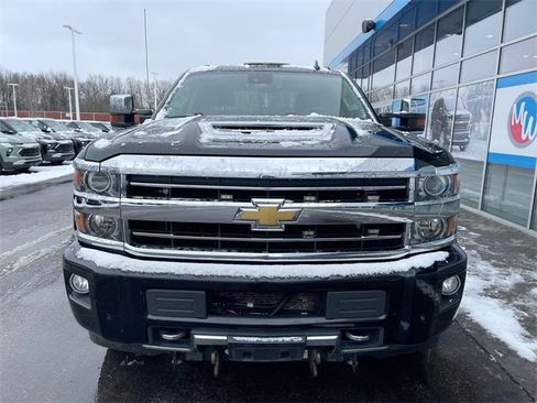 Certified 2019 Chevrolet Silverado 2500 High Country w/ Duramax Plus Package image 29