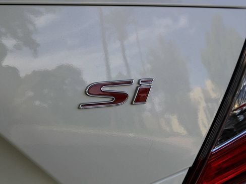 Used 2018 Honda Civic Si image 44