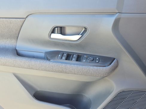 New 2026 Nissan Kicks SV w/ SV Premium Package FWD image 29