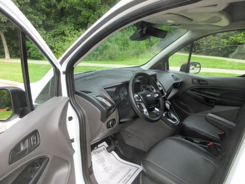 Used 2023 Ford Transit Connect XL FWD image 33