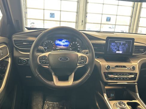 Used 2023 Ford Explorer XLT w/ Equipment Group 202A image 2