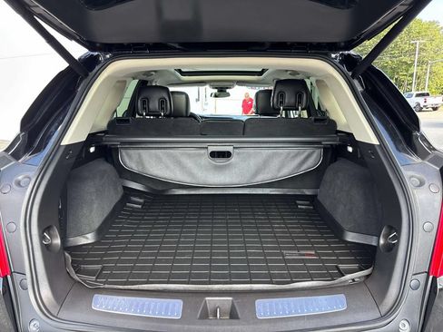 Used 2019 Cadillac XT5 Luxury w/ LPO, Radiant Package AWD/4WD image 15