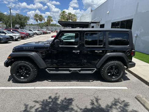 Used 2021 Jeep Wrangler Unlimited Sport AWD/4WD image 5