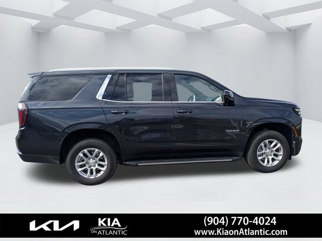 Used 2025 Chevrolet Tahoe LT AWD/4WD image 2