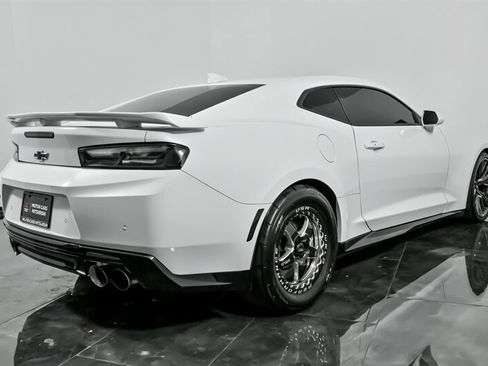 Used 2017 Chevrolet Camaro ZL1 image 11