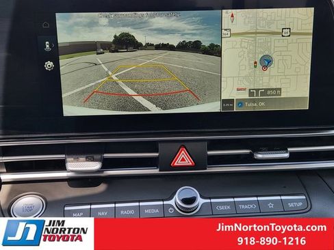 Used 2025 Hyundai Elantra SEL FWD image 18
