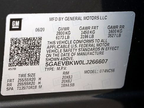 Used 2020 Buick Enclave Premium w/ Sun and Sites Package image 32