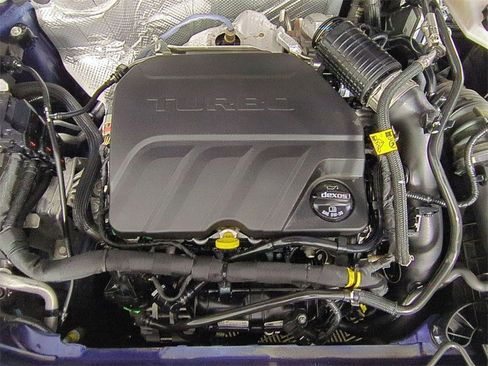 Used 2024 Chevrolet Trax LS w/ LS Convenience Package image 27