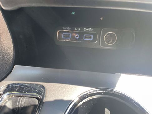 Used 2019 Jeep Grand Cherokee Limited AWD/4WD image 31