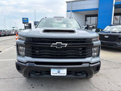 Used 2025 Chevrolet Silverado 2500 Custom w/ Custom Value Package AWD/4WD image 6