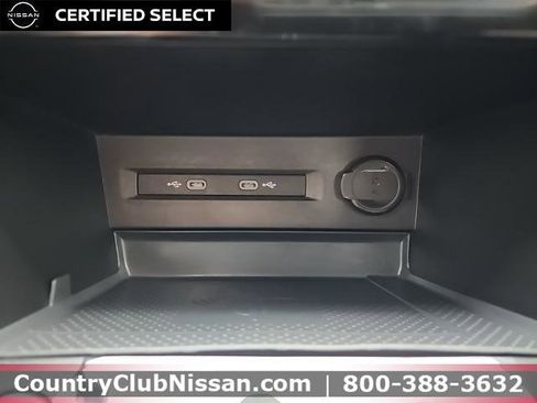 Used 2022 Volkswagen Taos SEL image 14