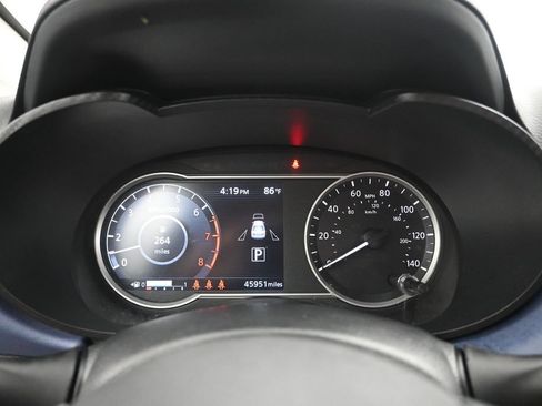 Certified 2024 Nissan Versa SV FWD image 14