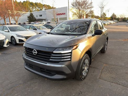 New 2026 Nissan Kicks S image 3