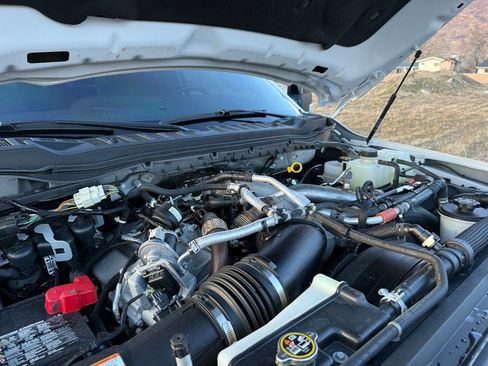 Used 2024 Ford F350 Platinum image 41