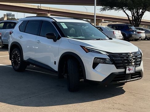 New 2026 Nissan Rogue SV image 4