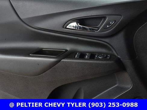 Used 2024 Chevrolet Equinox LT FWD image 28