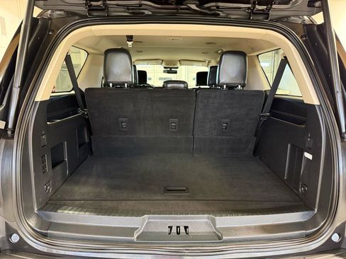 Used 2024 Ford Expedition Max XLT image 30