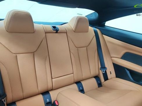 Used 2025 BMW M440i Coupe RWD image 25