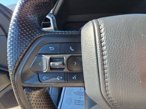 Used 2025 Toyota Tacoma SR5 AWD/4WD image 20