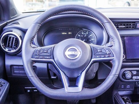 Used 2024 Nissan Kicks SR w/ SR Premium Package image 13