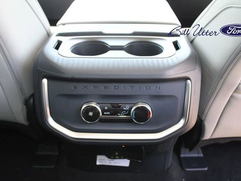New 2026 Ford Expedition Active AWD/4WD image 11