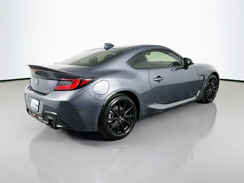 Certified 2025 Toyota GR86 Premium image 7