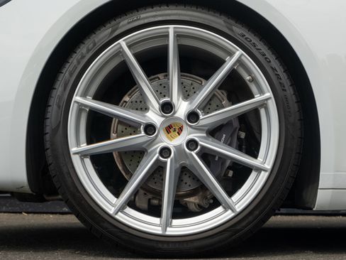 Certified 2022 Porsche 911 Carrera RWD image 14