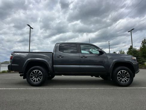 Used 2023 Toyota Tacoma TRD Sport w/ Black Out Package (TMS) AWD/4WD image 3