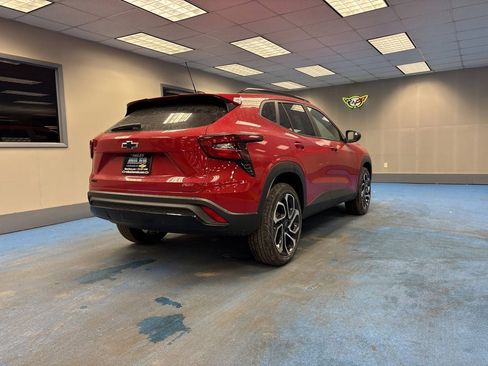 New 2026 Chevrolet Trax RS w/ Driver Confidence Package image 3