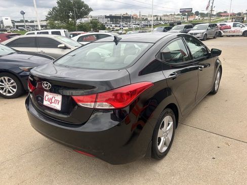 Used 2013 Hyundai Elantra GLS w/ Preferred Pkg FWD image 5