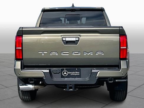 Used 2025 Toyota Tacoma Limited image 4
