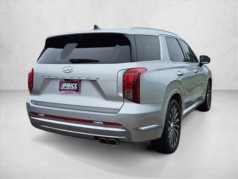 Used 2023 Hyundai Palisade Calligraphy FWD image 5