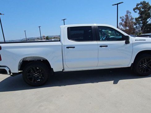 Used 2024 Chevrolet Silverado 1500 Custom w/ Turbomax Blackout Package RWD image 9